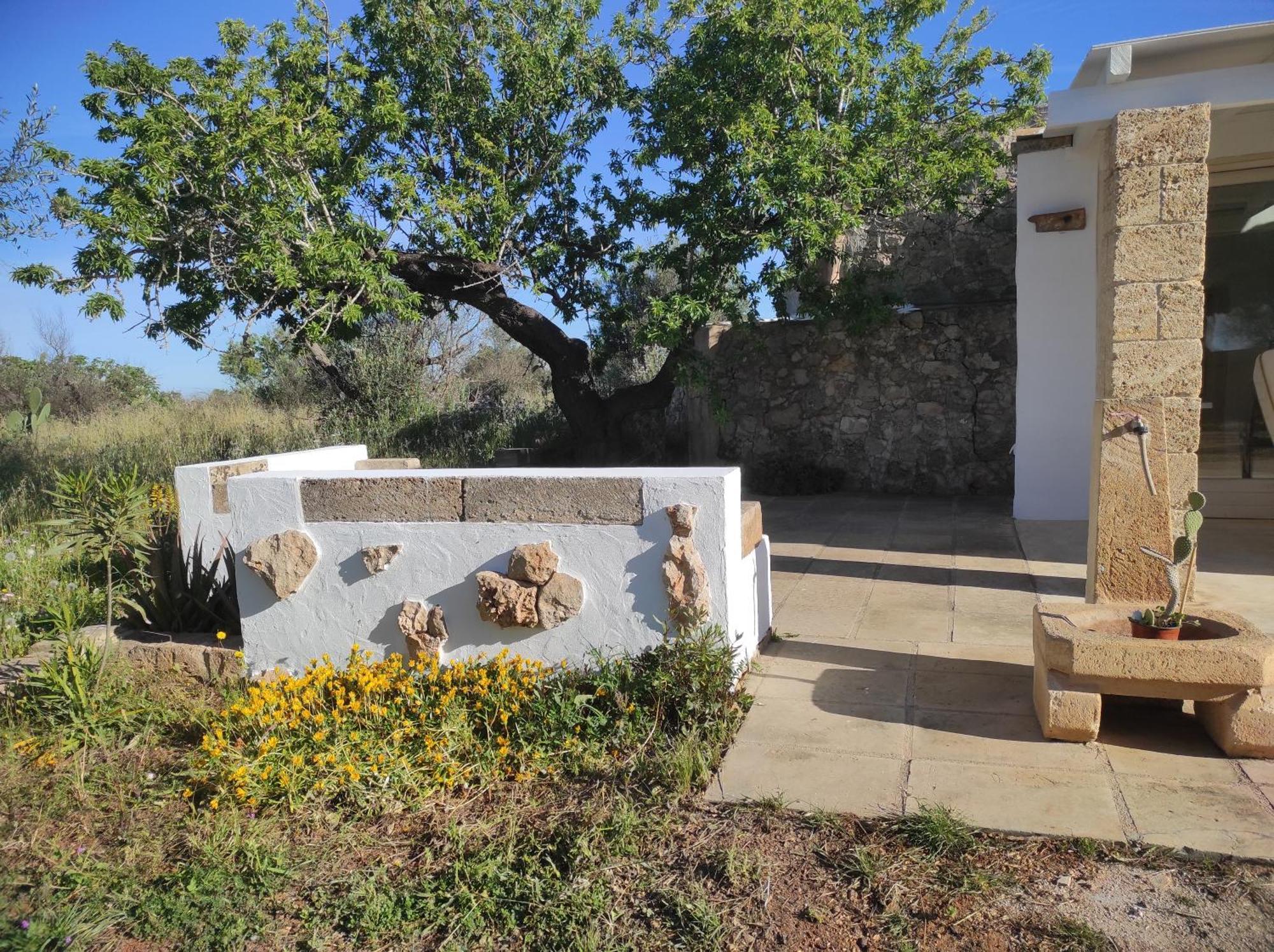 Trullo Contrada Specchi Apartment Racale Exterior foto
